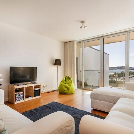 Guestready - Apt With Stunning Rooftop Pool Алжеш