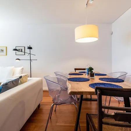 Guestready - Apt With Stunning Rooftop Pool * Алжеш