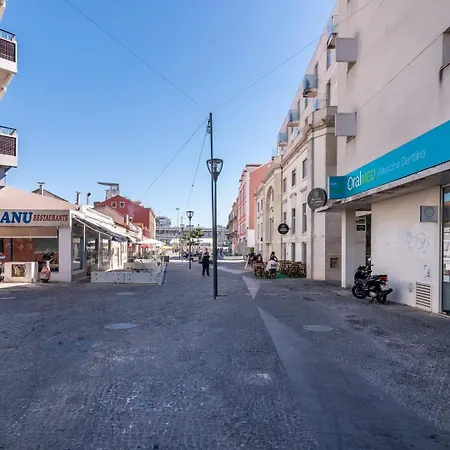 Апартаменты Guestready - Apt With Stunning Rooftop Pool *
