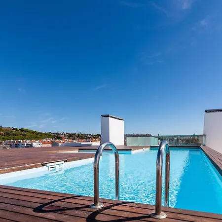 Guestready - Apt With Stunning Rooftop Pool Алжеш